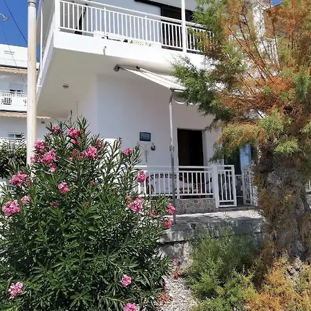 Stamatia's House Ferienhaus Charaki